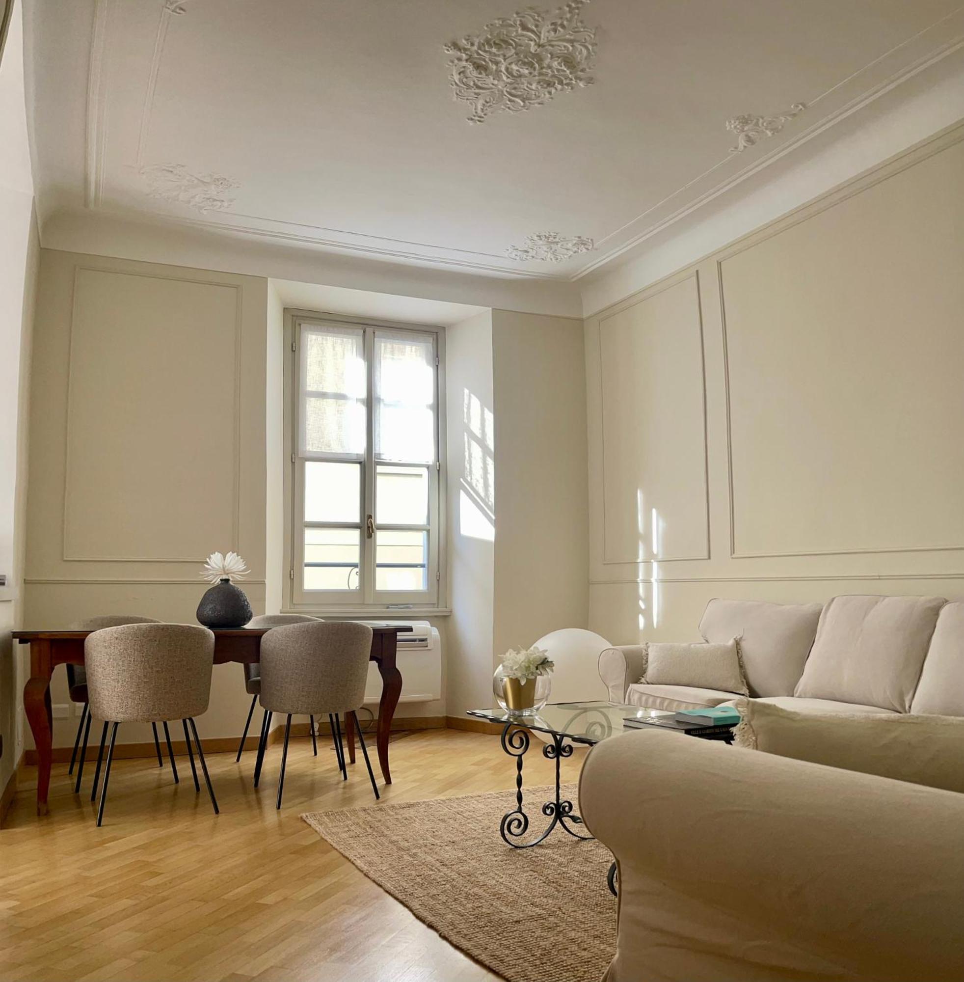 Charming Como - Apartment Downtown In The Pedestrian Area With 2 Double Bedrooms And 2 Complete Bathrooms A Spacious Living Room And Full Equipped Kitchen Εξωτερικό φωτογραφία